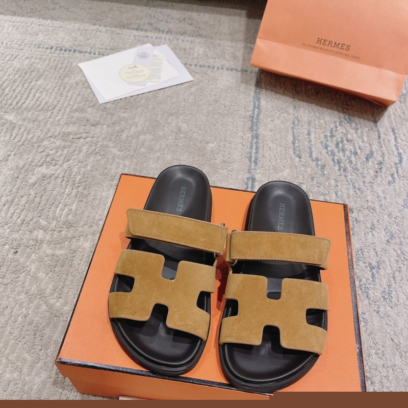 H**mes slippers